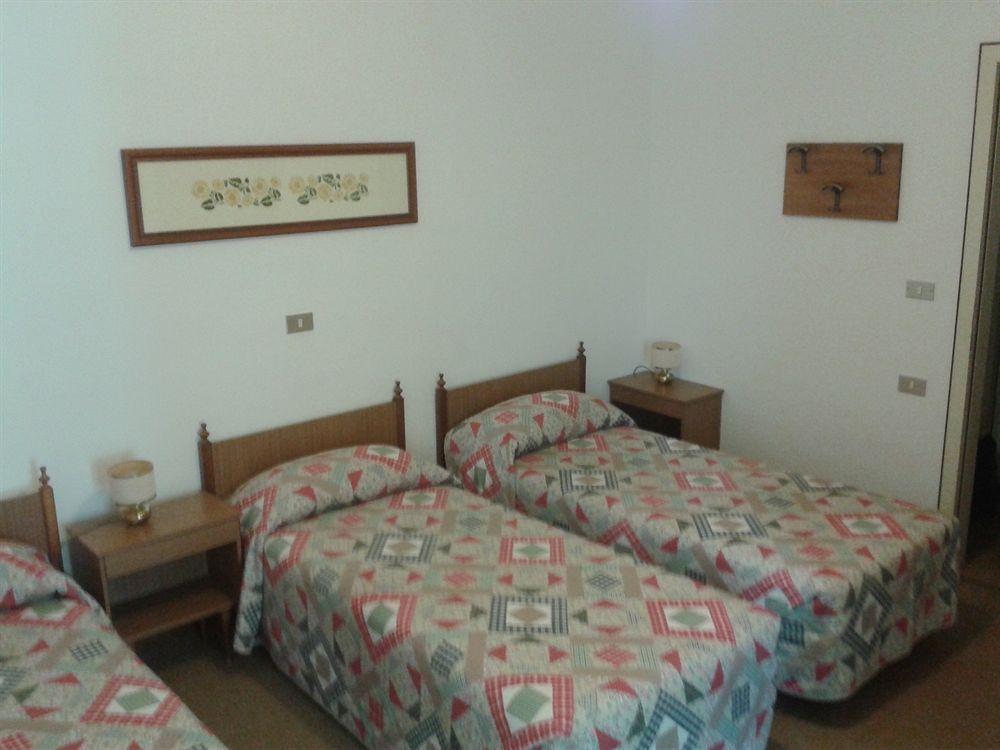 Hotel Rosalpina Рива-дель-Гарда Экстерьер фото